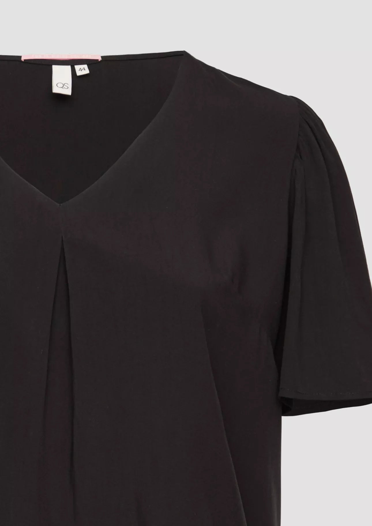 Klassische Bluse mit raffinierten Details