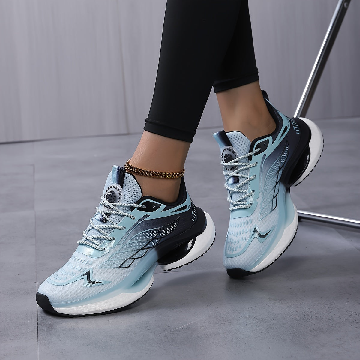 ZOOM ATMUNGSAKTIVE SNEAKER