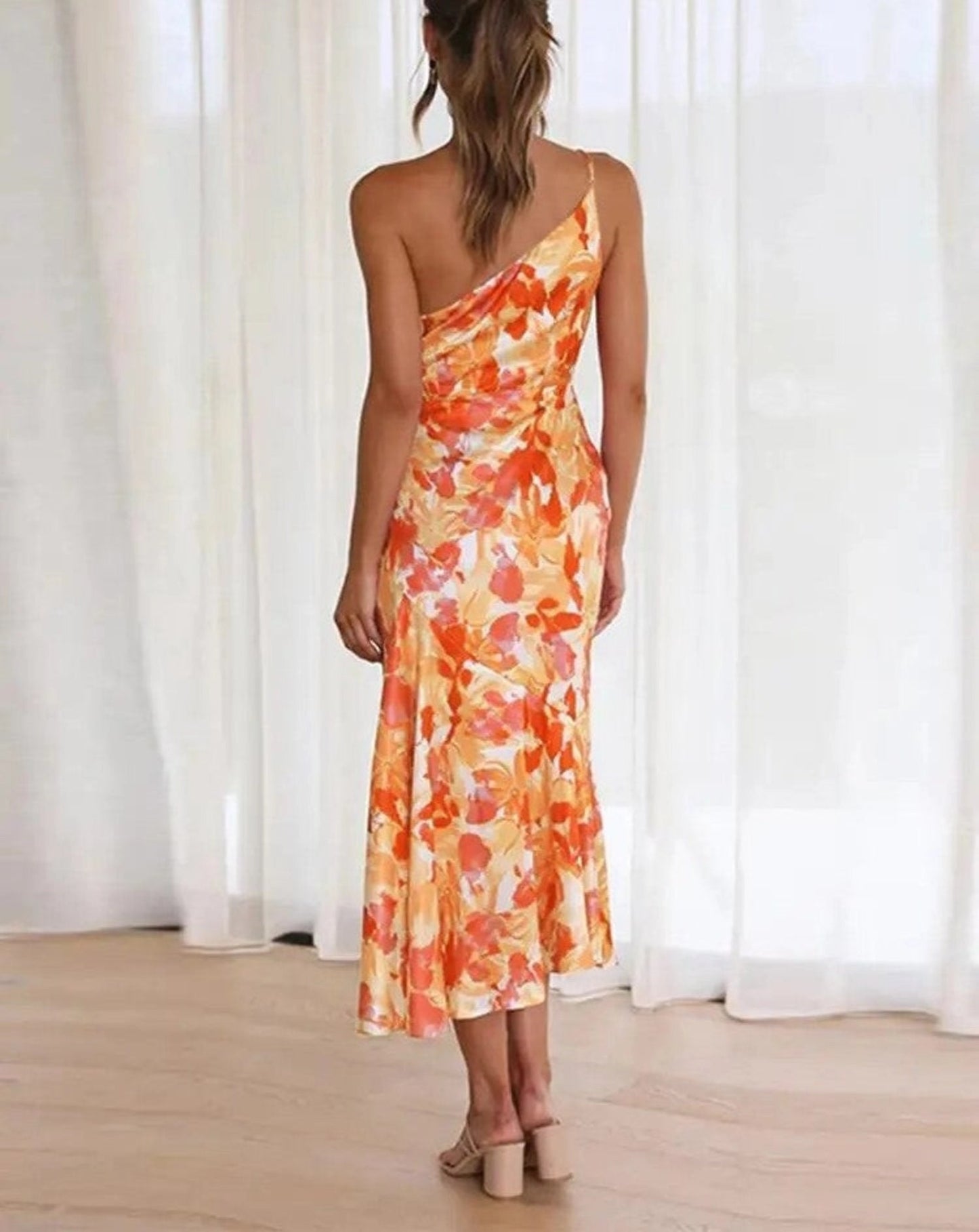Carina™| Asymmetrisches Maxikleid mit floralem Muster