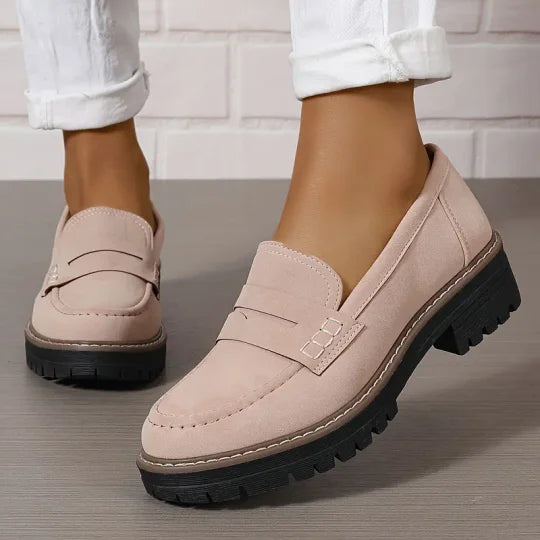 Vivian | Zeitlose Wildleder-Loafer