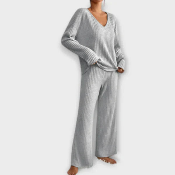 Ava™ - Geripptes Loungset