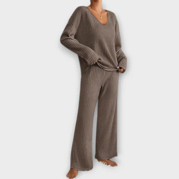 Ava™ - Geripptes Loungset