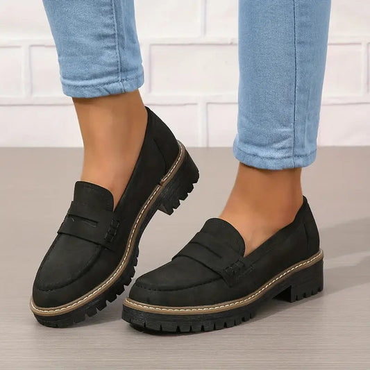 Vivian | Zeitlose Wildleder-Loafer